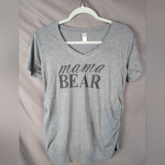 Maternity Mama Bear tshirt in medium with ruching in gray/black - Picture 2 of 9